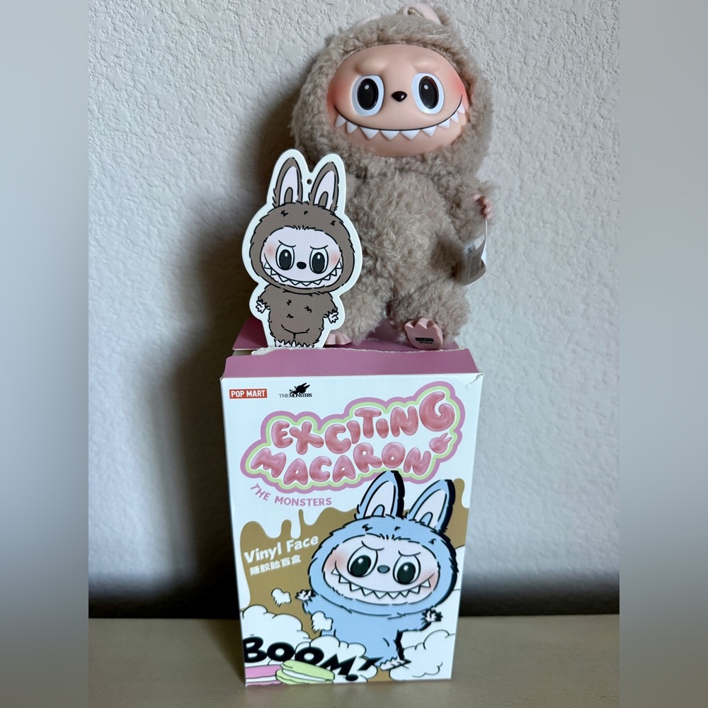 Pop Mart 100% Authentic Exciting Macaron Labubu - Toffee Open Box